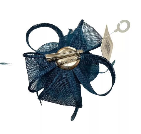 Small Sinamay Loop Fascinator Clip in Flower Feather Hair Clip Wedding Royal Ascot Race